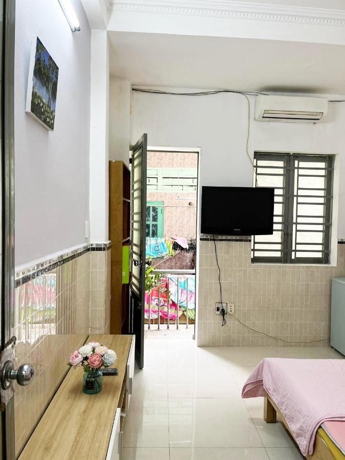 Homestay Ms. Hoa Хошимин Экстерьер фото